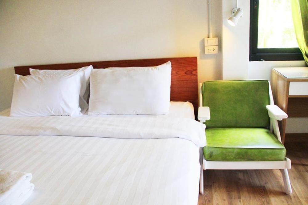 Hotel Plern Plern Bed And Bike Chiang Mai Esterno foto