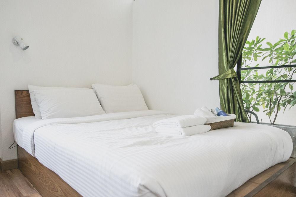 Hotel Plern Plern Bed And Bike Chiang Mai Esterno foto