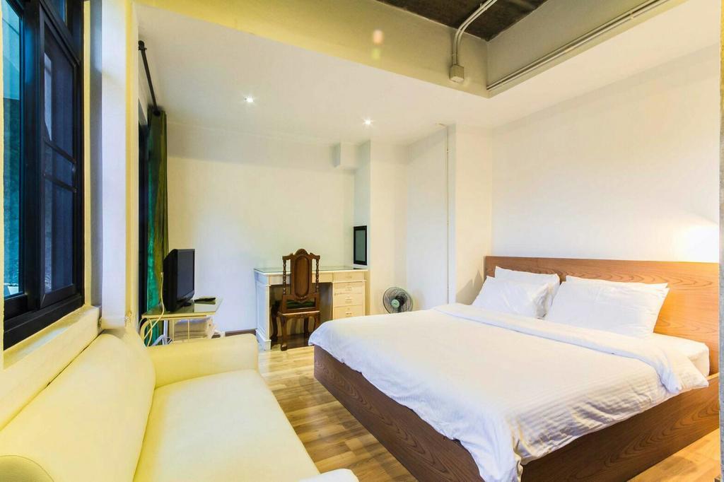 Hotel Plern Plern Bed And Bike Chiang Mai Camera foto
